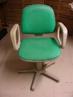 6 fauteuils  de couleur vert